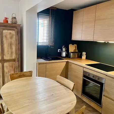 Apartment Krochet A202 Deux Entierement Renove